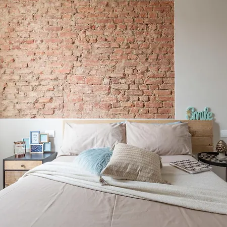 Stylish Studio, Skyline View, Modern Amenities 아파트 *