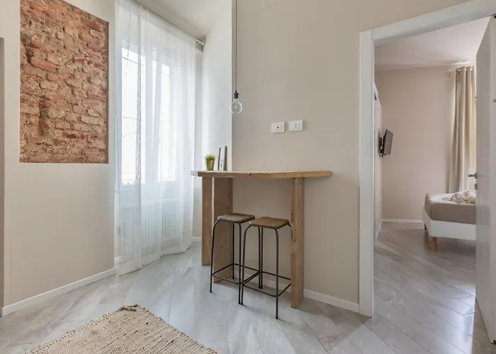 Stylish Studio, Skyline View, Modern Amenities Apartment Milan