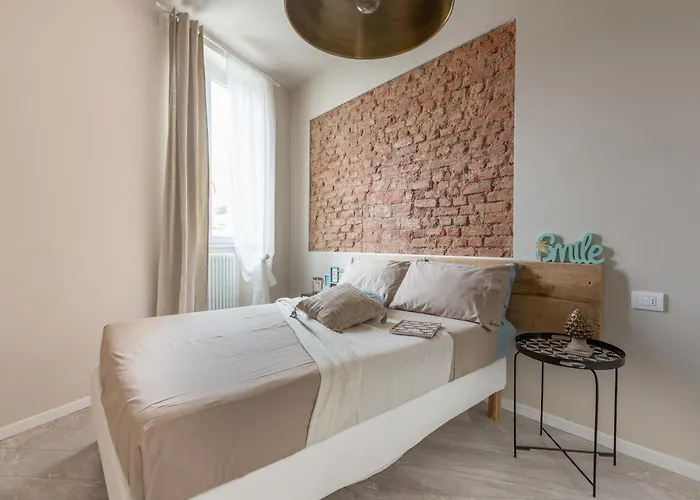 Apartment Stylish Studio, Skyline View, Modern Amenities *