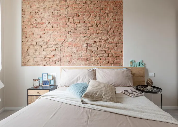 Stylish Studio, Skyline View, Modern Amenities Apartment *